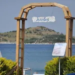 Knidos לינה וארוחת בוקר