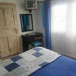 Knidos לינה וארוחת בוקר גולטורקבוקו