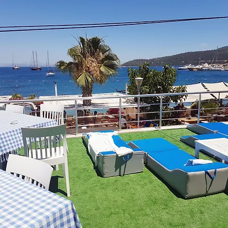 Knidos ベッド・アンド・ブレックファスト *