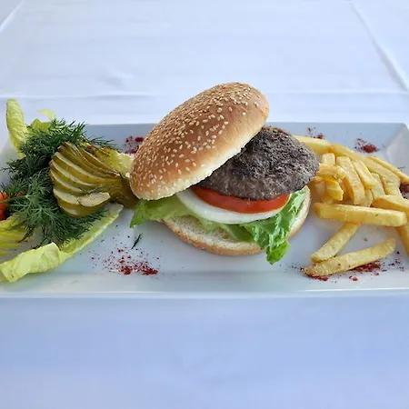 Oda ve Kahvaltı Knidos *